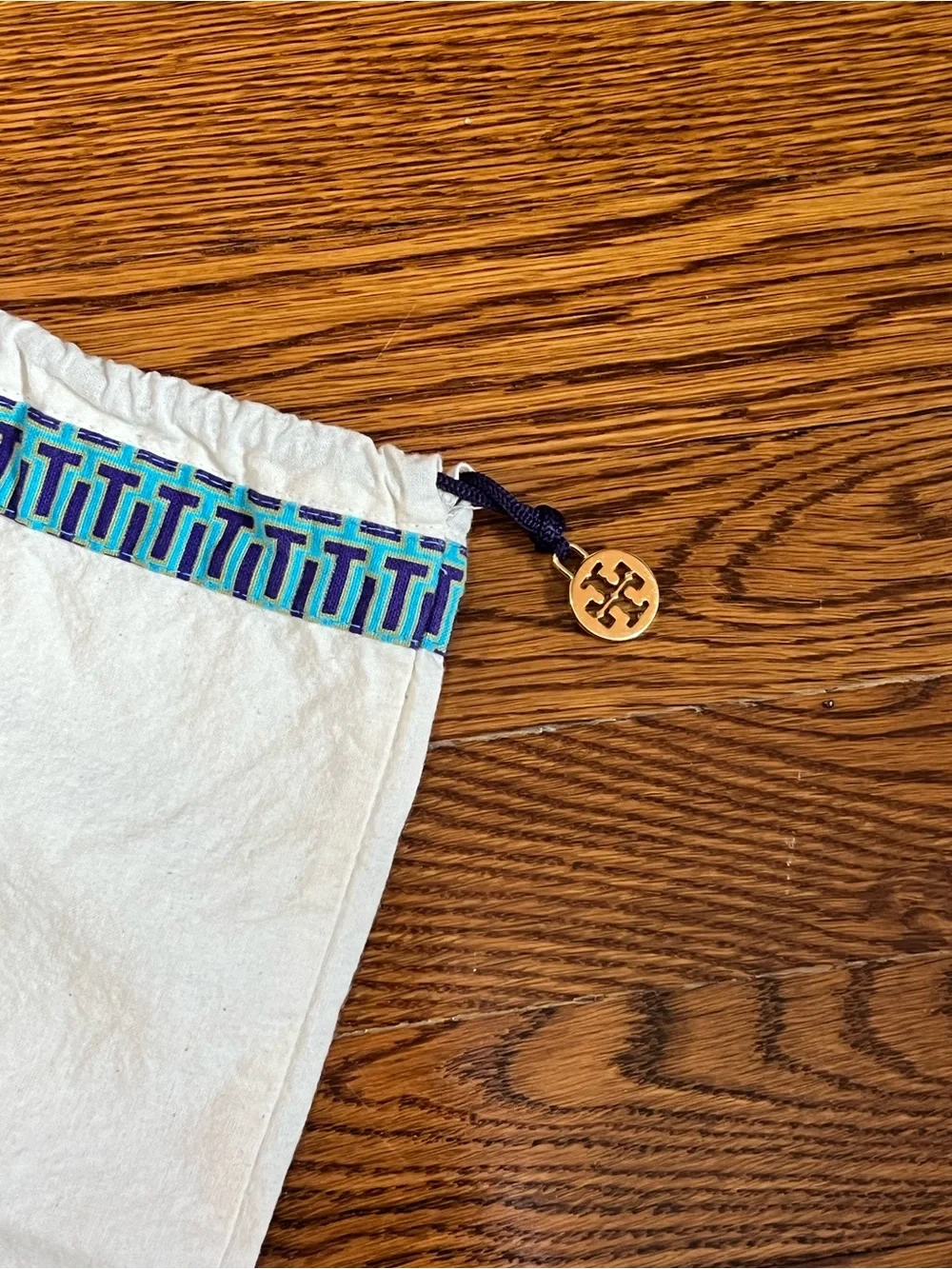 Tori Burch Cream Drawstring Dust Bag